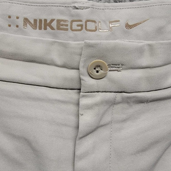 Nike Golf Dri-Fit Mens Light Gray Pleated 10” Shorts Size 42 405850-061 - Picture 2 of 12